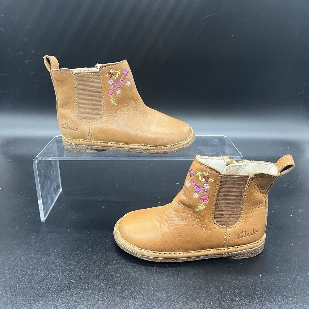 Clarks brown leather toddler boots size 5 embroidered floral